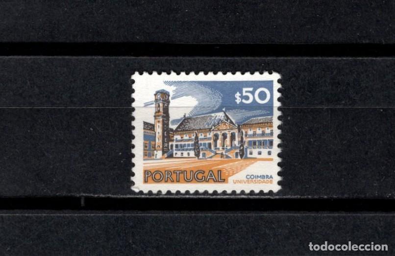 Sellos: Sello usado. Ciudades y paiajes. Universidad de Coimbra. 0,50 escudos. 1972. Yvert 1136.