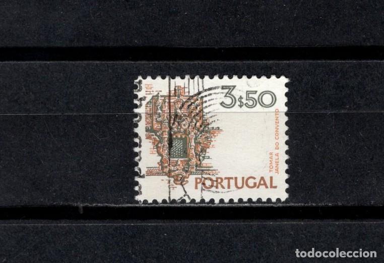 Sellos: Usado. Ciudades y Monumentos. Ventada de convento. Tomar. 3,50 escudos. 1973. Yvert 1194.