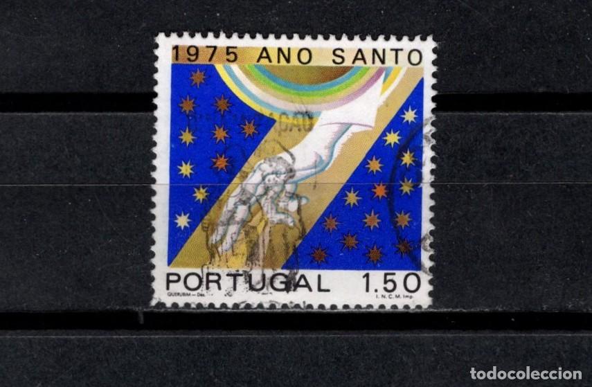 Sellos: Sello usado. A&ntilde;o Santo 1975. La mano de Dios. 1,50 escudos. 1975. Yvert 1258.