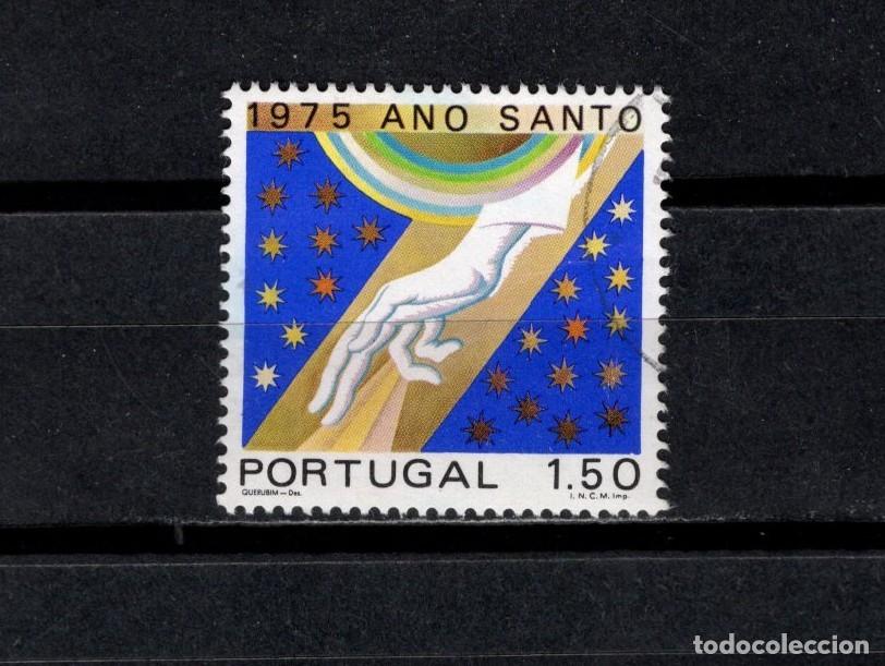 Sellos: Sello usado. A&ntilde;o Santo 1975. La mano de Dios. 1,50 escudos. 1975. Yvert 1258.