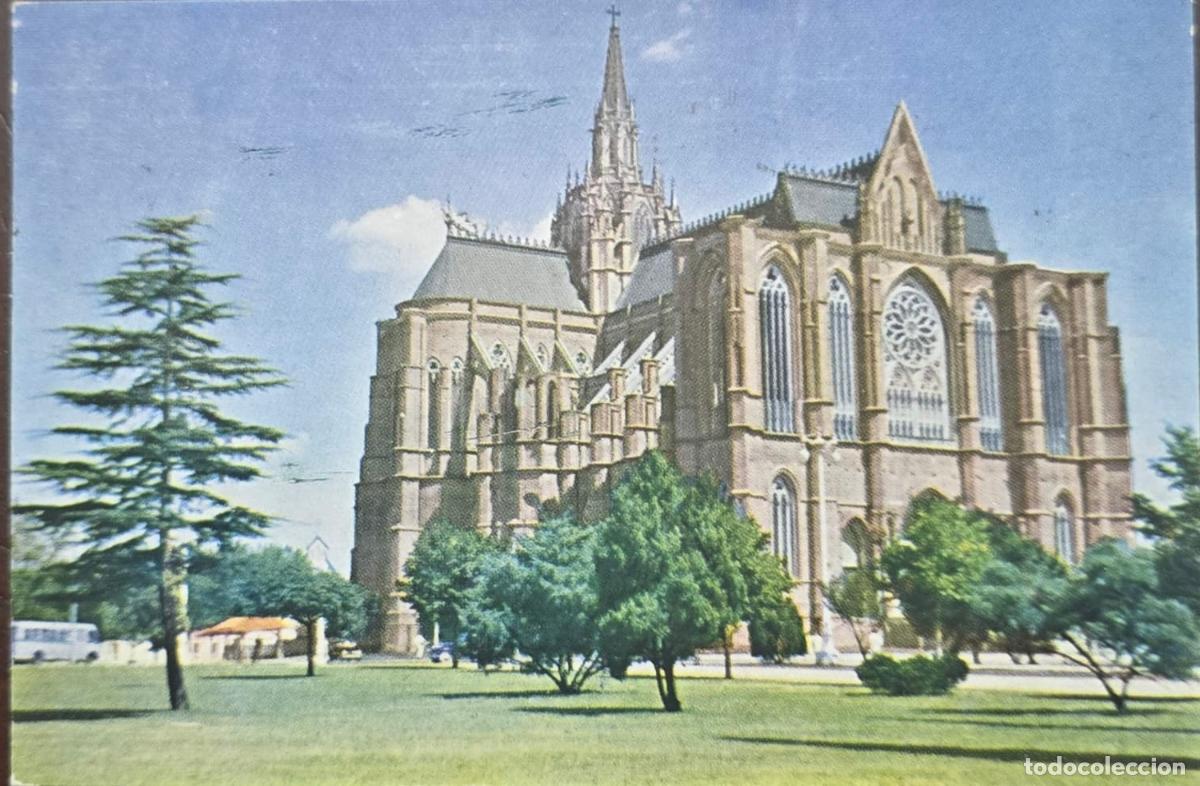 Sellos: CMI) 1967. ARGENTINA. CLASSIC TOURIST POSTCARD WITH A VIEW OF LA PLATA CATHEDRAL. XF