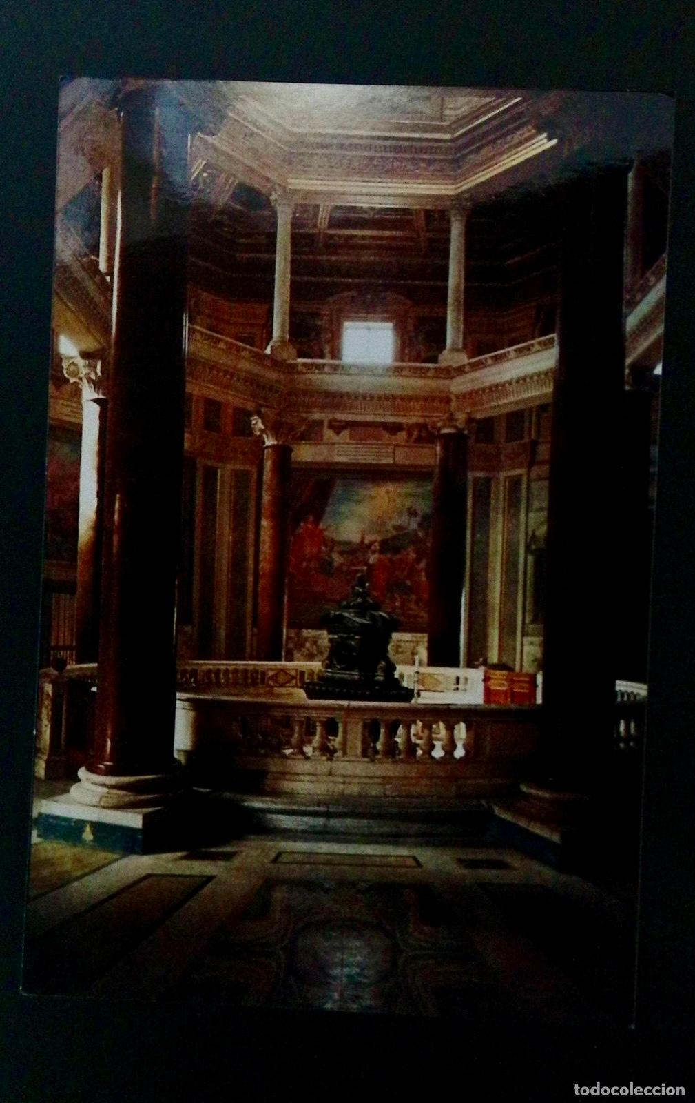 Francobolli: CMI) 1975. ITALY. SACRED ARCHITECTURE / ILLUMINATED INTERIOR VIEW OF A BAROQUE CHAPEL FEATURING DARK