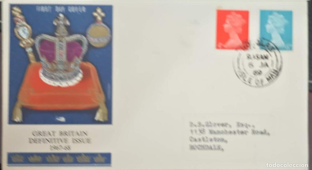Sellos: CMI) 1973. GREAT BRITAIN. PROFILE PORTRAITS OF QUEEN ELIZABETH II IN RED AND BLUE. FDC. CROWN JEWELS