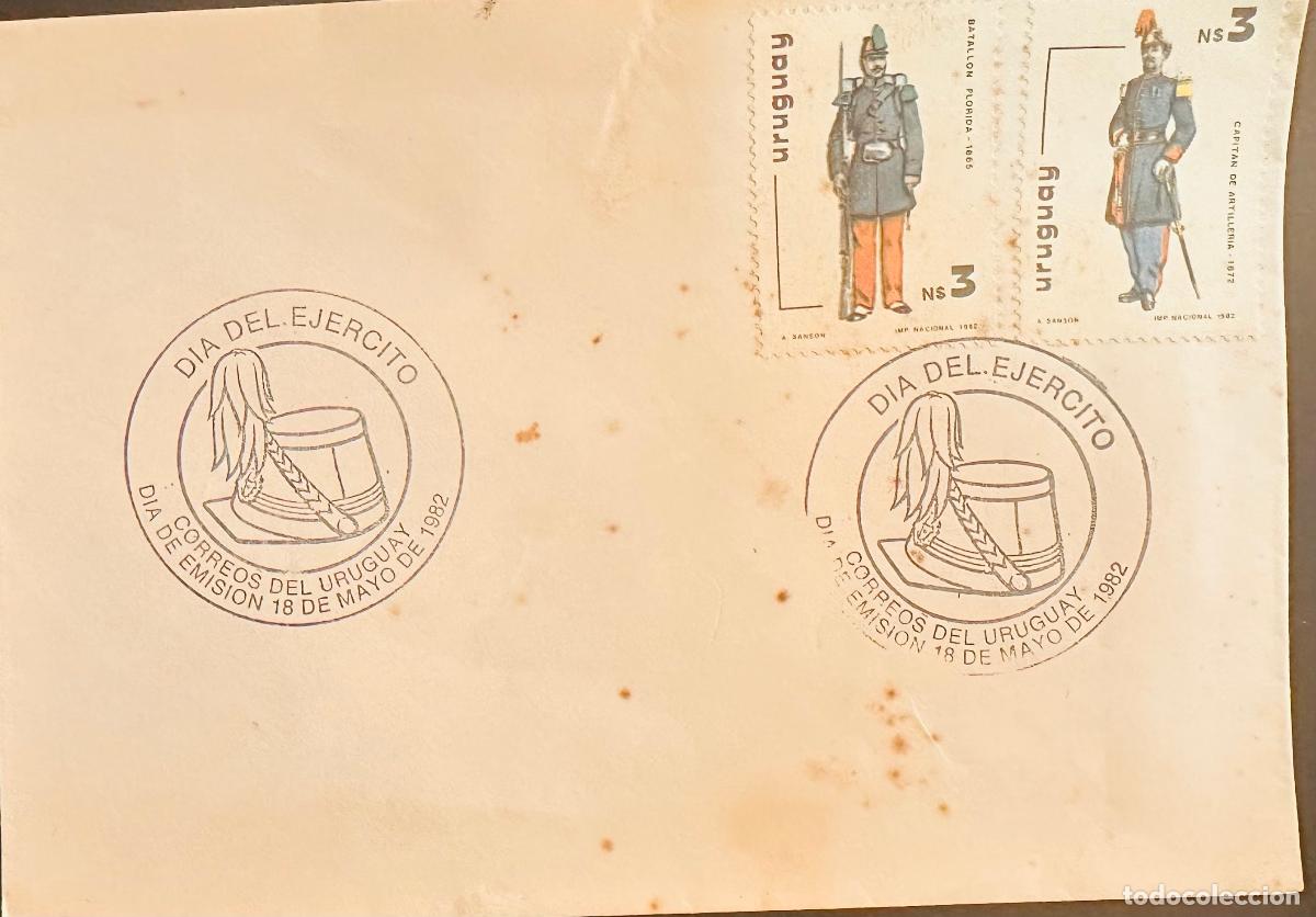 Stamps: CMI) 1982. URUGUAY. TWO-STAMP COMPENDIUM FEATURING MILITARY UNIFORMS ILLUSTRATIONS FROM BATALL&Oacute;N FLO
