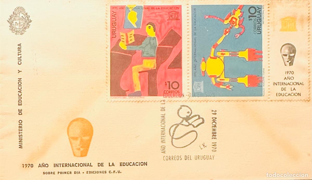 Sellos: CMI) 1970. URUGUAY. TWO-STAMP COMPENDIUM FEATURING A STUDENT AND A TECHNOLOGICAL COMPOUND FROM A&Ntilde;O I