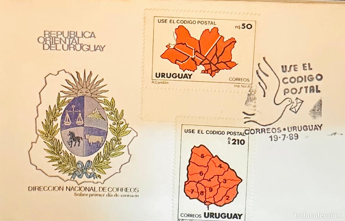 Sellos: CMI) 1989. URUGUAY. TWO-STAMP COMPENDIUM FEATURING GEOGRAPHIC NATIONAL MAP DESIGNS SHOWING POLITICAL