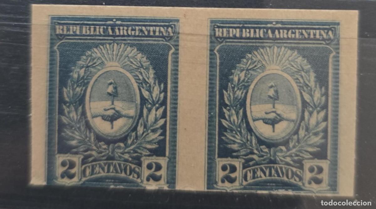 Sellos: CMI) 1892 ARGENTINA NATIONAL COAT OF ARMS WITH LIBERTY CAP PAIR XF