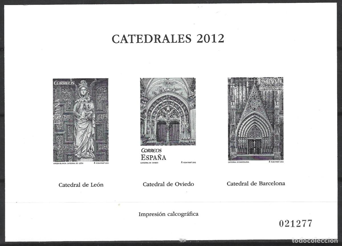 Sellos: ESPA&Ntilde;A - 2012 - CATEDRALES DE LE&Oacute;N, OVIEDO, BARCOELONA - IMPRESI&Oacute;N CALCOGR&Aacute;FICA - SIN USAR - MNH