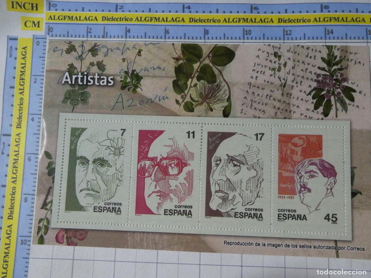Sellos: HOJA BLOQUE FACS&Iacute;MIL. SELLOS DEMOCRACIA. ARTISTAS AZOR&Iacute;N JUAN GRIS, . 306