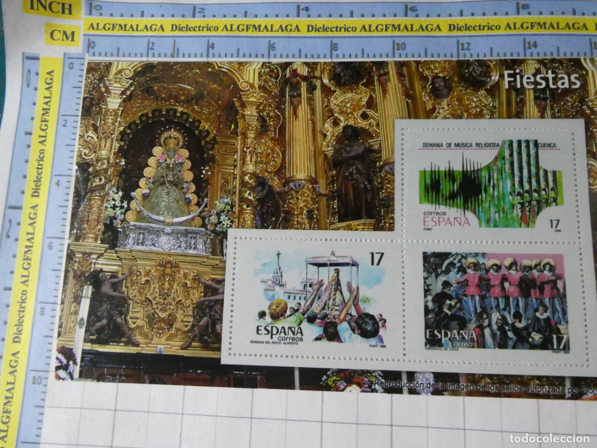 Selos: HOJA BLOQUE FACS&Iacute;MIL. SELLOS DEMOCRACIA. ROMER&Iacute;A DEL ROC&Iacute;O, CARNAVAL DE C&Aacute;DIZ, M&Uacute;SICA CUENCA. 344