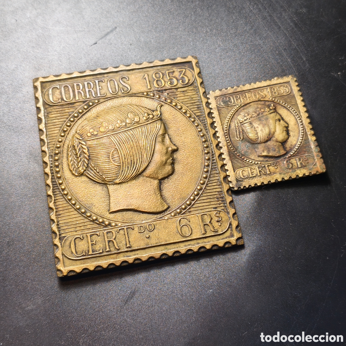 Sellos: Lote de 2 Placas de Bronce / Lat&oacute;n - Reproducci&oacute;n Sello Correos Espa&ntilde;a 1853 (Isabel II - 6 reales