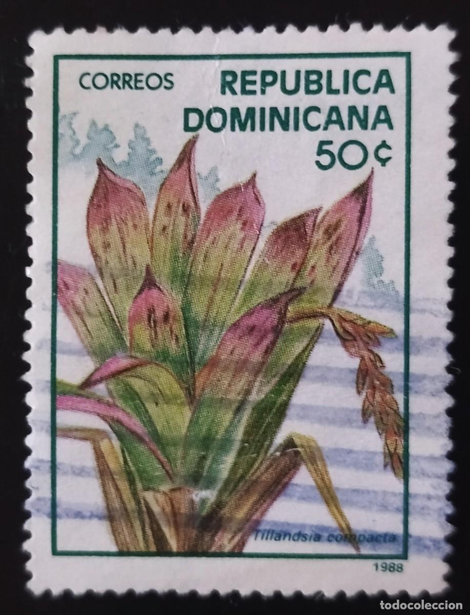 Sellos: REP&Uacute;BLICA DOMINICANA 1988 Flores. USADO.