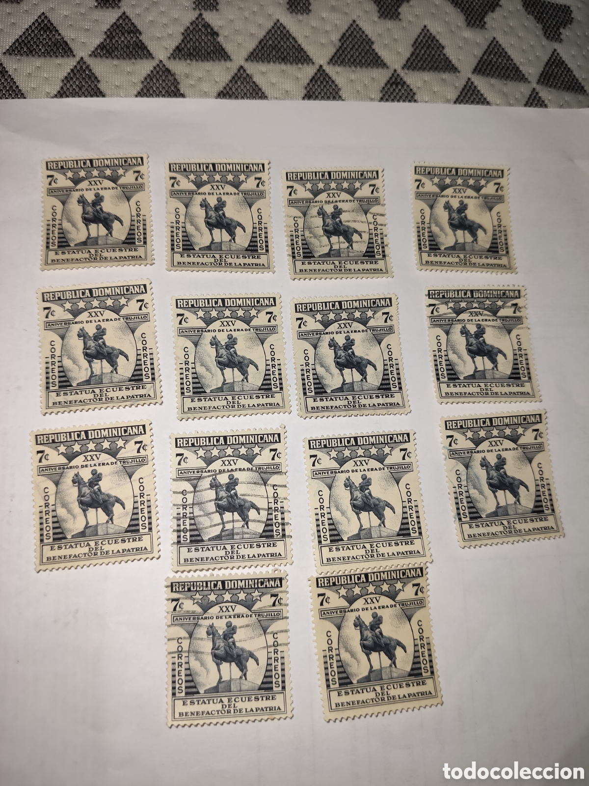 Sellos: 14 sellos de la Republica Dominicana XXV Aniversario de la era Trujillo Estatua Ecuestre 1955