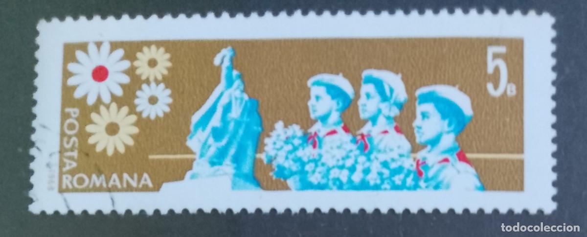 Sellos: RUMANIA - 5 B - HOMENAJE FLORAL - VER DESCRIPCI&Oacute;N.