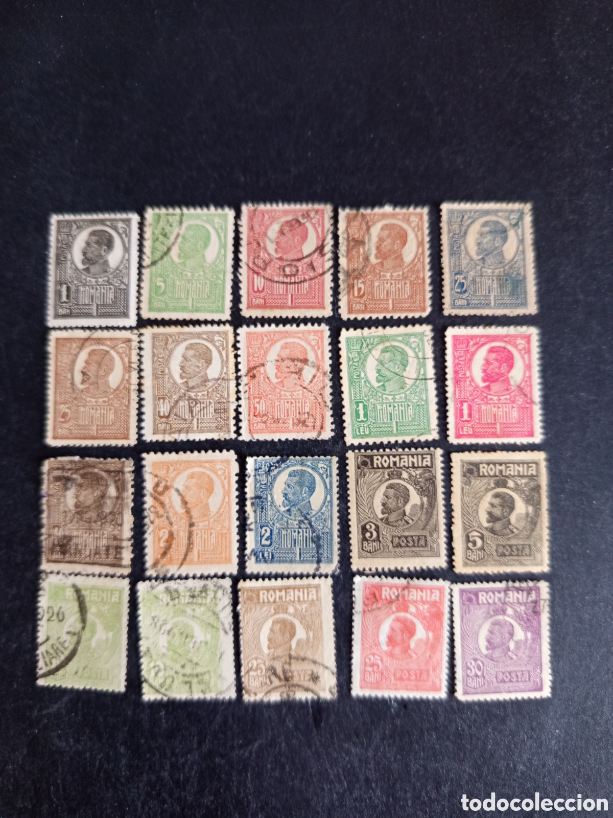 Sellos: Ruman&iacute;a, 1920-26. Lote 40 sellos Rey Fernando, uno perforado. Pedido m&iacute;nimo 3 &euro;. Ver fotos