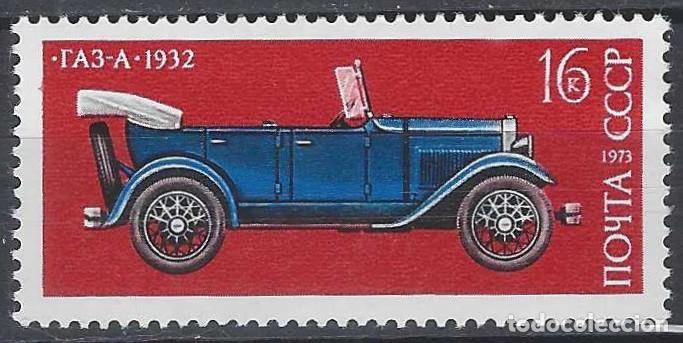 Sellos: UNI&Oacute;N SOVI&Eacute;TICA 1973 - HISTORIA DEL TRANSPORTE SOVI&Eacute;TICO, TURISMO GAZ-A 1932 - MNH**