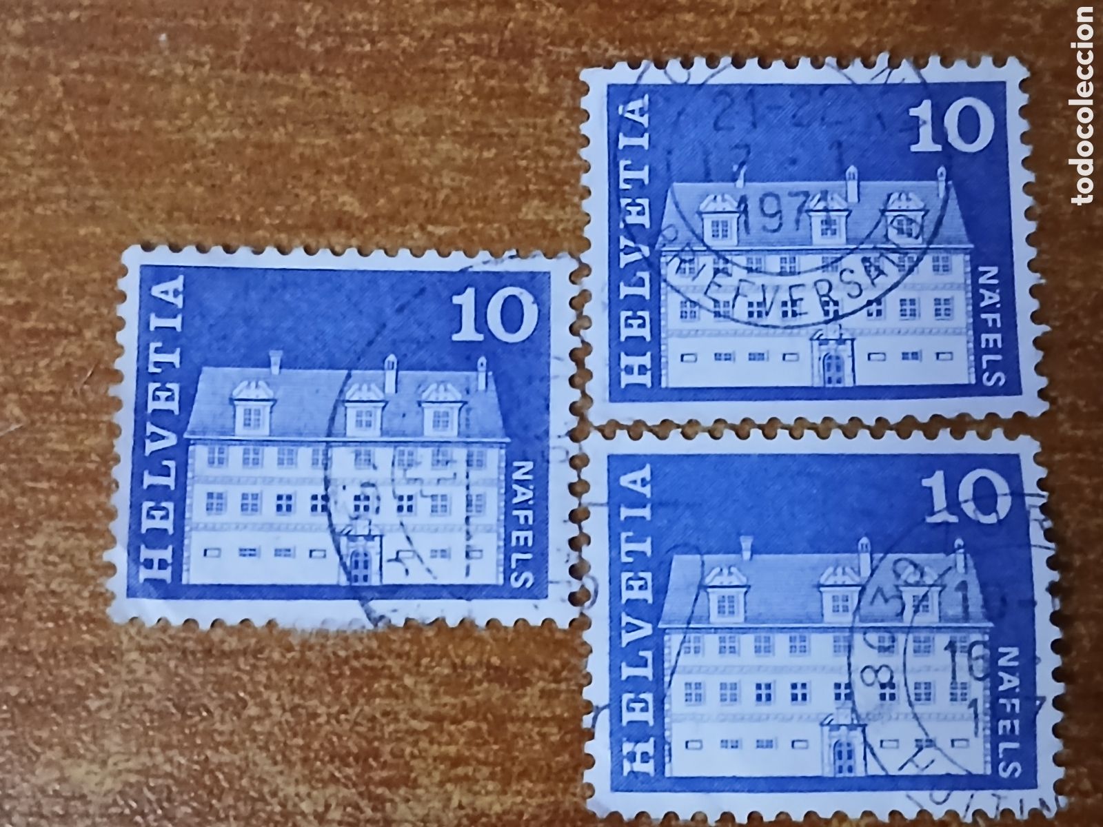 Sellos: 3 Sellos Helvetia Suiza 10 C&eacute;ntimos -1.971-