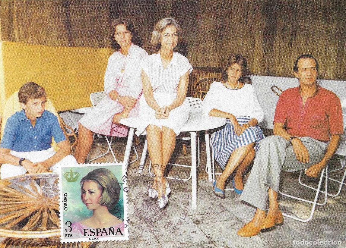 Sellos: DON JUAN CARLOS I Y DO&Ntilde;A SOFIA REYES DE ESPA&Ntilde;A 1975 (EDIFIL 2303) EN TM MOD 2 DIEZ A&Ntilde;OS REINADO 1985