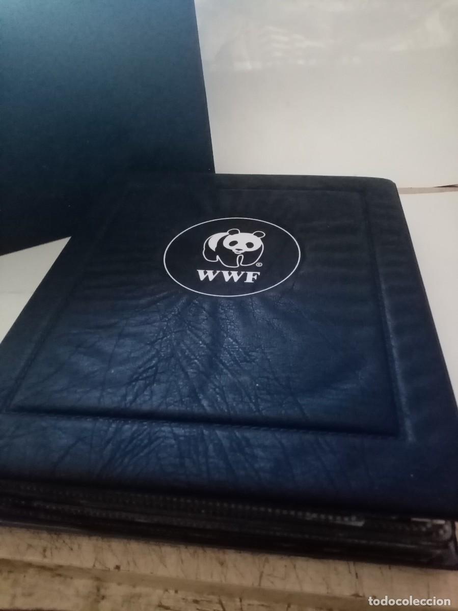 Sellos: CARPETA EN NEGRO CON EL LOGOTIPO OSO PANDA GRAN COLECCION DE ESTAMPILA FAUNA SILVESTRE