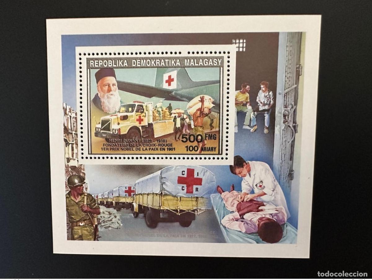 Sellos: Madagascar 1992 Mi. Bl. 1391 I Henri Dunant Avi&oacute;n de la Cruz Roja Cami&oacute;n