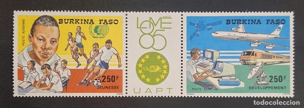 Sellos: Burkina Faso 1985 Mi. 1073-1074 UAPT Lom&eacute; juventud desarrollo avi&oacute;n