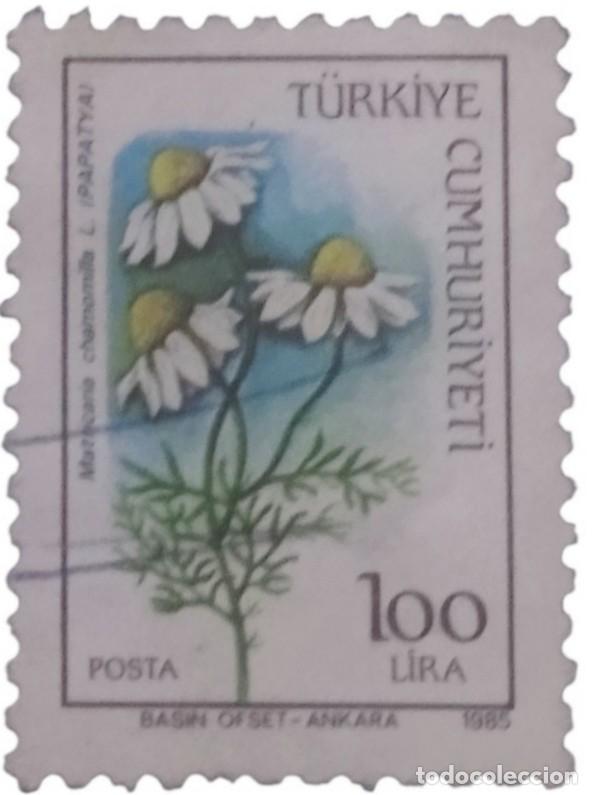 Sellos: TURQU&Iacute;A 1985 Flores. USADO.