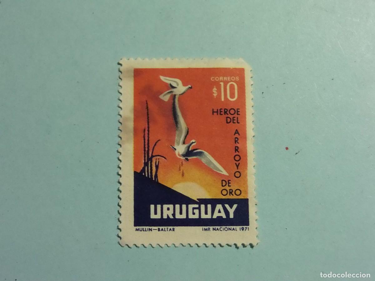 Sellos: URUGUAY 1971 - FAUNA, AVES - DIONISIO DIAZ (HEROE DEL ARROYO DE ORO).