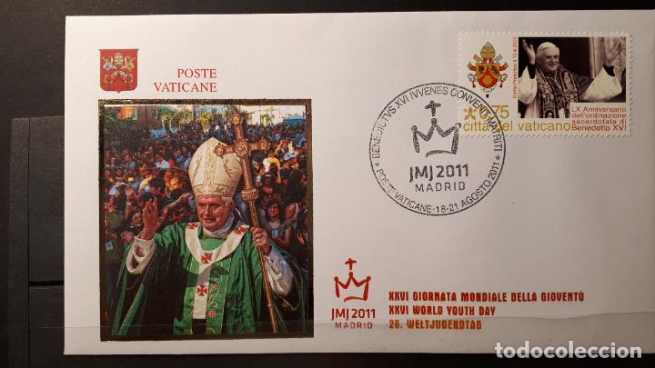 Sellos: VATICANO. Sobre primer d&iacute;a. A&ntilde;o 2011. - Foto 1