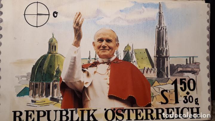 Sellos: Viaje del Papa a Austria. 1983 - Foto 1