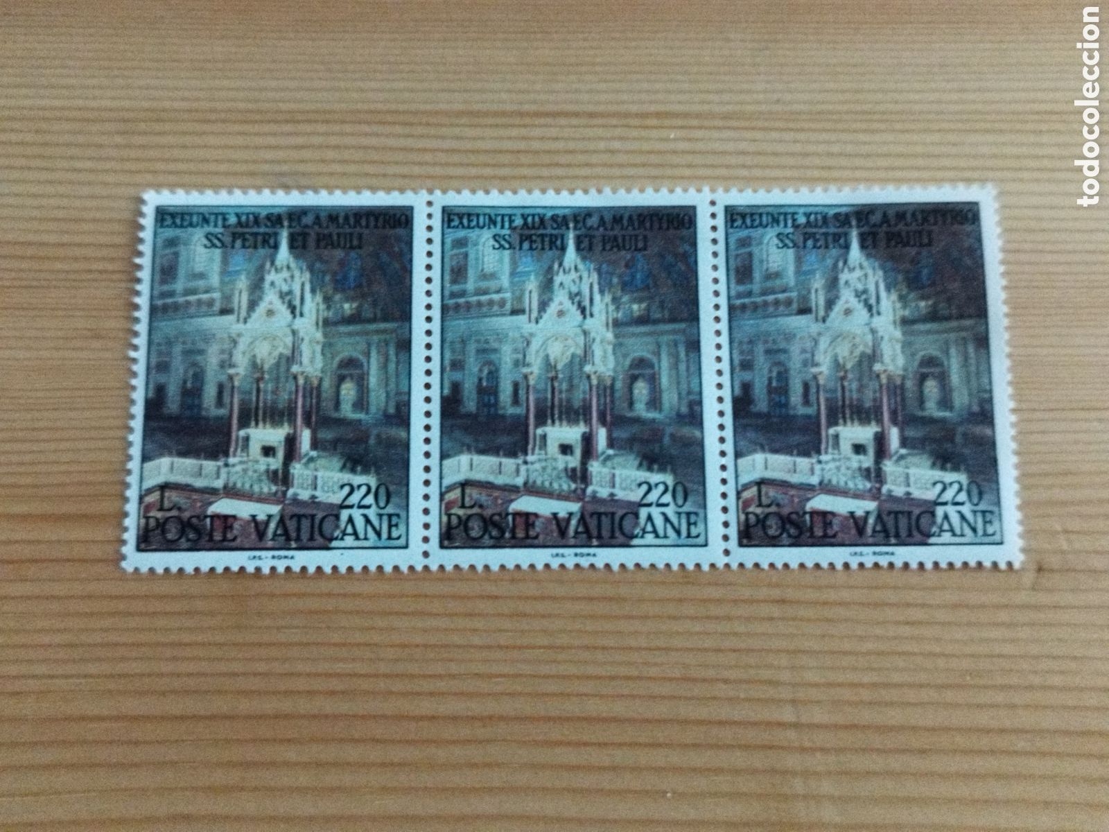 Sellos: Bloque de 3 sellos de Vaticano sin usar - Foto 1