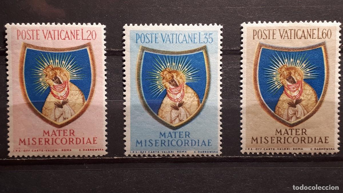 Sellos: VATICANO. A&Ntilde;0 1954. **. YVERT 207/9 - Foto 1
