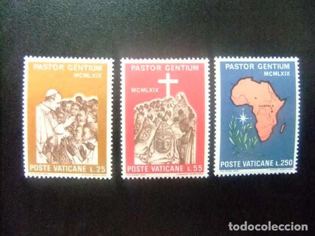 Sellos: L 149 VATICANO 1969 / VOYAGE DE S.S. PAUL VI DANS EN OUGANDA / YVERT 491 / 493 MNH