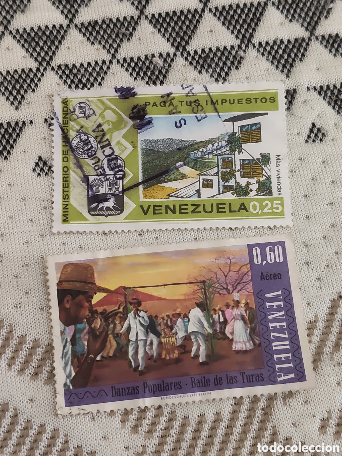 Sellos: 2 Sellos de Venezuela muy buenos