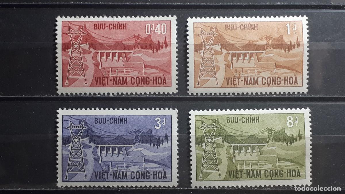 Sellos: VIETNAM DEL SUR. A&Ntilde;O 1964. **. YVERT 230/3