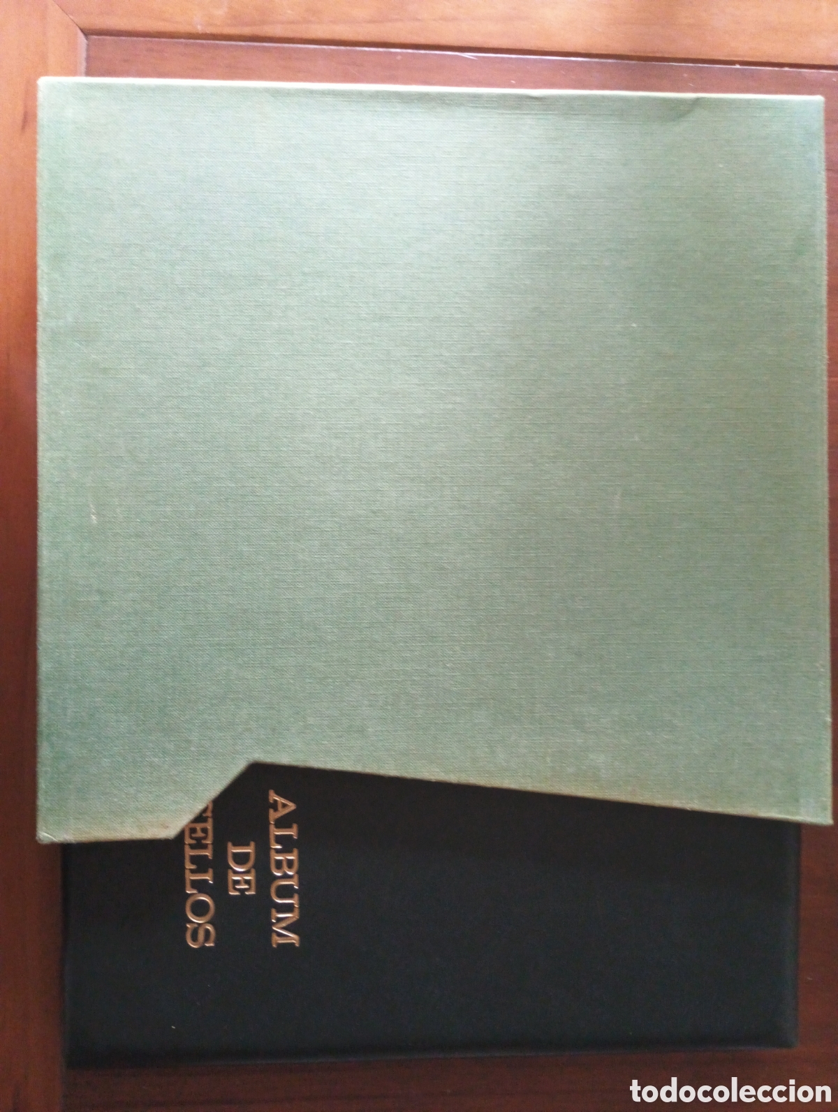 Sellos: COLECCI&Oacute;N 400 SELLOS USADOS VIETNAM 1889/1976 MONTADOS EN ALBUM CON CAJET&Iacute;N