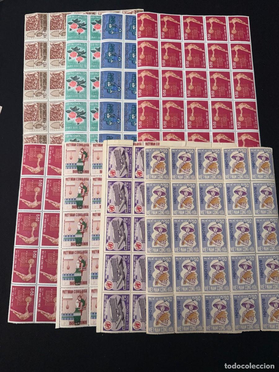 Timbres: MAS DE 700 SELLOS DE VIET NAM CONG HOA NUEVOS EN BLOQUES DE 25 Y 21