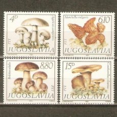 Sellos: YUGOSLAVIA 1983 IVERT 1860/3 *** FLORA - CHAMPIÑONES COMESTIBLES - SETAS
