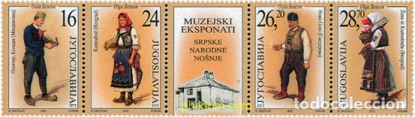 Sellos: 114071 MNH YUGOSLAVIA 2002 TRAJES TRADICIONALES