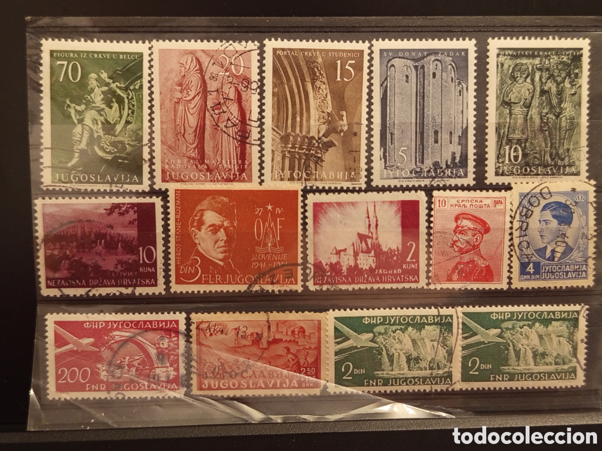 Sellos: Tarjeta con 14 Sellos de Yugoslavia y Croacia, &Eacute;poca de 1920 a 1960