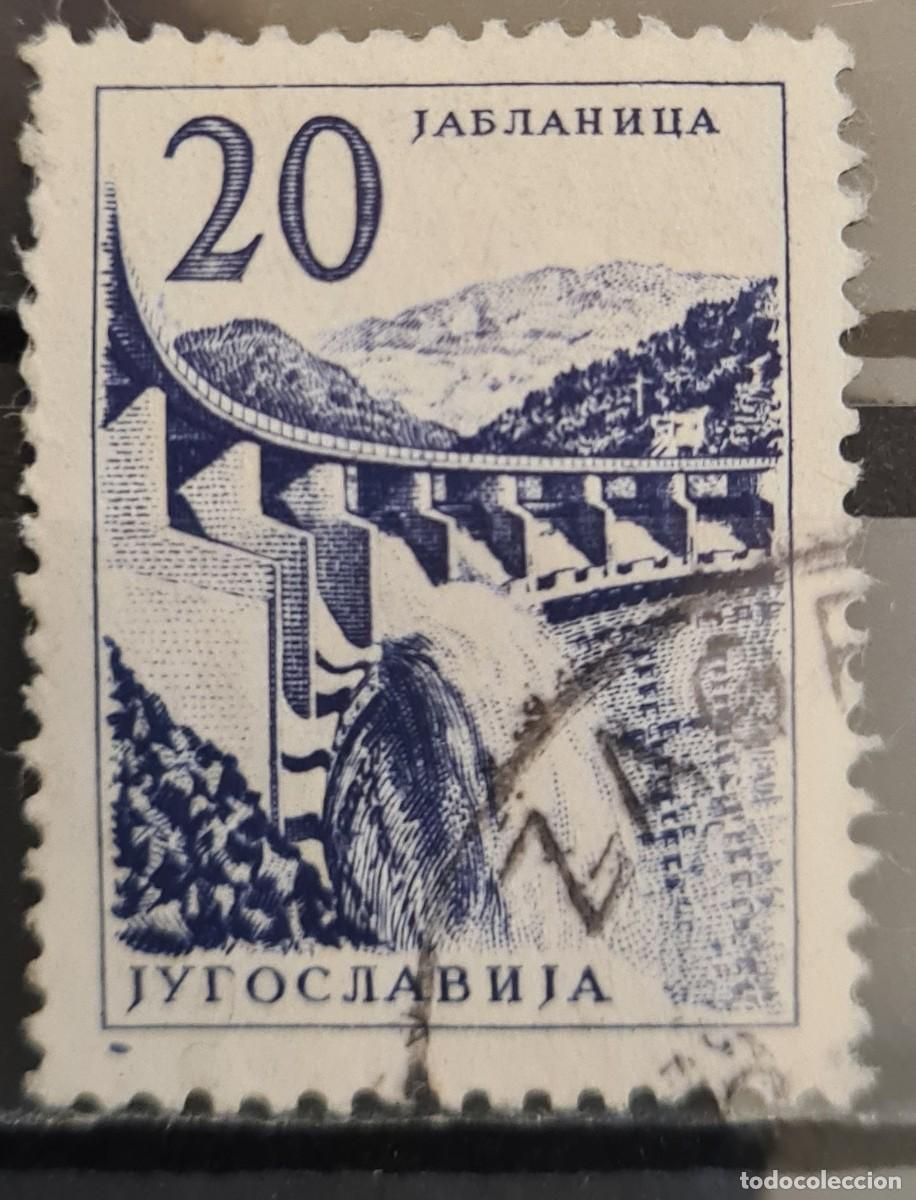 Sellos: Sello usado de Yugoslavia 1961-62: Industrializaci&oacute;n y capitales (III)