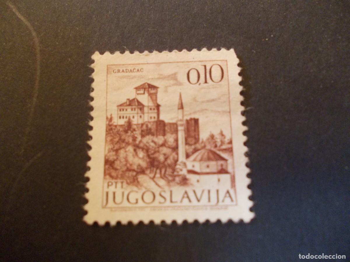 Stamps: Sello Jugoslavija 0,10 Gradačac arquitectura hist&oacute;rica filatelia turismo Yugoslavia 1972