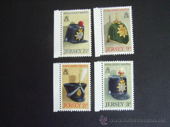 Timbres: UNIFORMES MILITARES. JERSEY N&ordm; YVERT 63/6*** A&Ntilde;O 1972. CASCOS MILICIA REAL DE JERSEY DEL SIGLO XIX