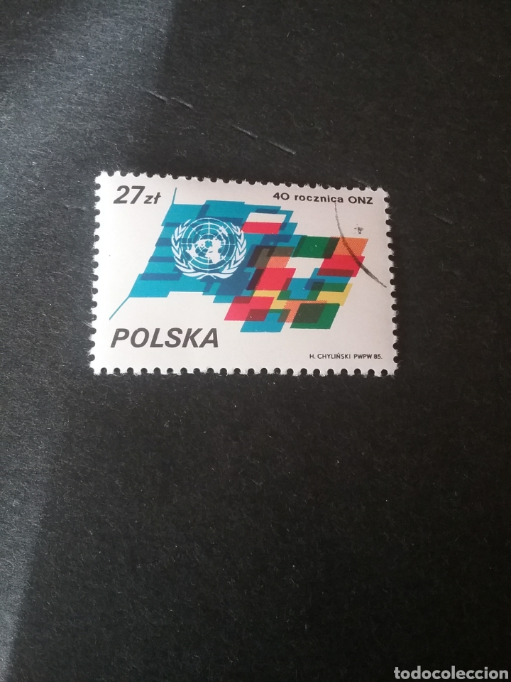 Sellos: Sellos R. Polonia (Polska) mtdos. 1985. O.N.U. Aniversario. Banderas. Emblema.