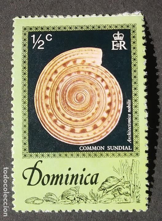 Sellos: 1976 Dominica Conchas Architectonica nobilis - Foto 1