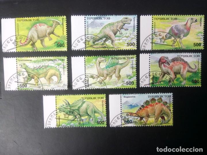 Sellos: DINOSAURIOS, SERIE CON BORDE DE HOJA - Foto 1