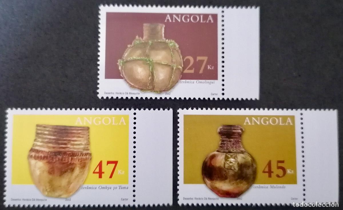 Sellos: ANGOLA 2002 - CER&Aacute;MICA .- - Foto 1