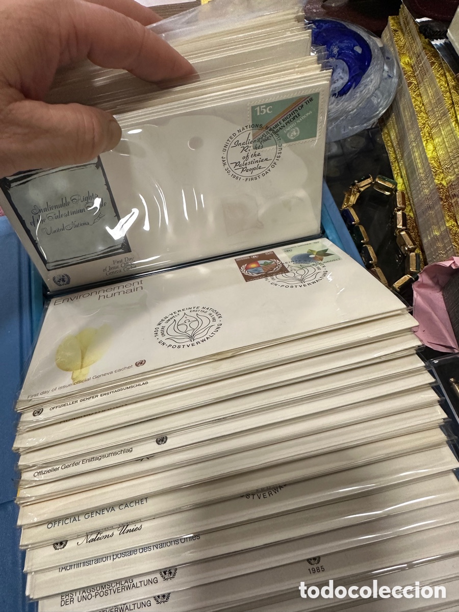 Sellos: Lote de aproximadamente 400 sobres de primer d&iacute;a de las ONU - Foto 17