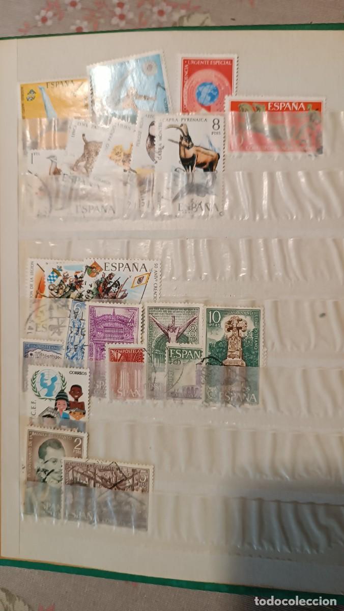 Sellos: Album y m&aacute;s de 400 sellos - Foto 4