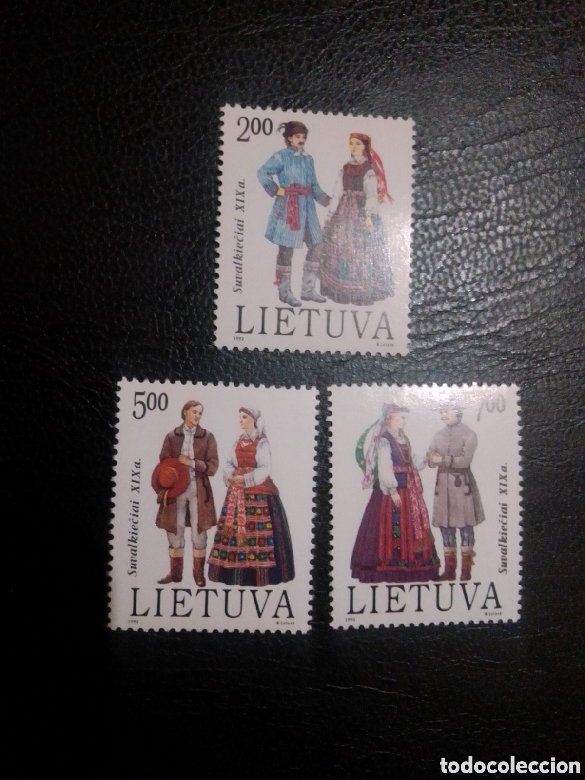 Sellos: LITUANIA 1992 TRAJES REGIONALES - Foto 1