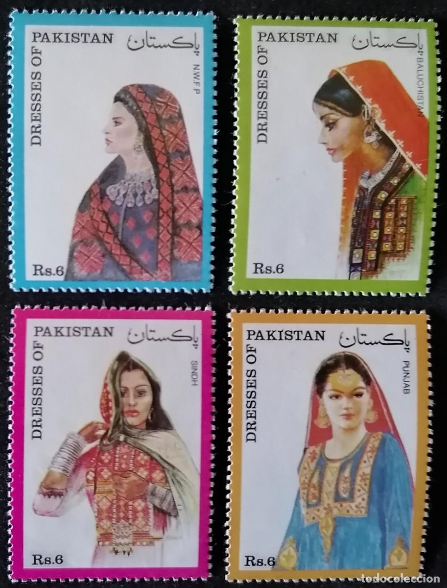 Sellos: PAKIST&Aacute;N 1993 - TRAJES TRADICIONALES .